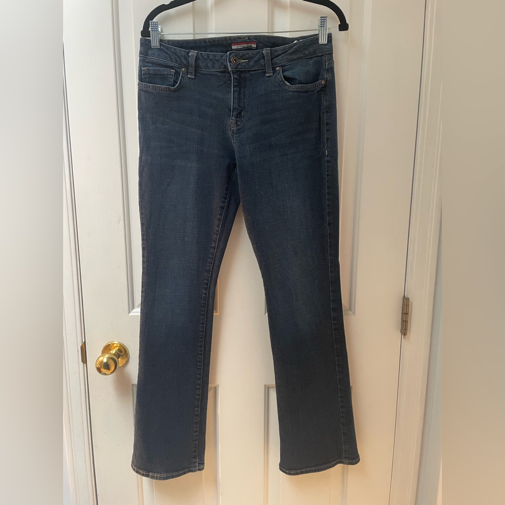 31”X 30” Tommy Hilfiger Women's Dark Indigo Boot Cut Jeans